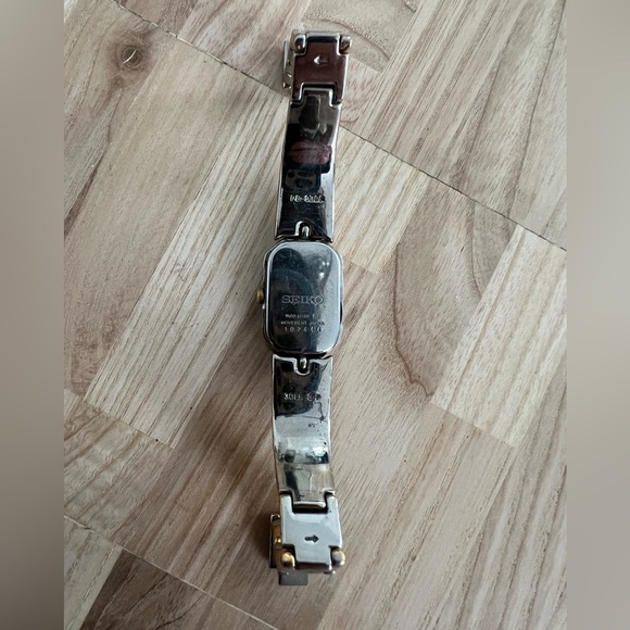 Seiko Ladies Watch Vintage Two Tone Braided Bracelet White Hexagonal Dial - Picture 9 of 12